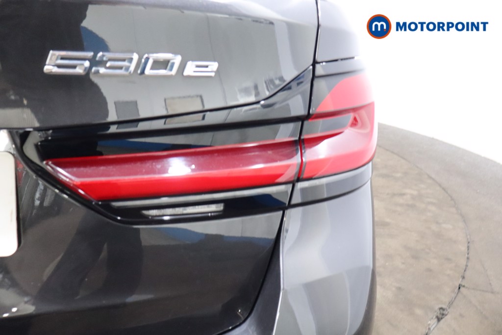 BMW 5 Series M Sport Automatic Petrol Plug-In Hybrid Estate - Stock Number (1546977) - 27th supplementary image