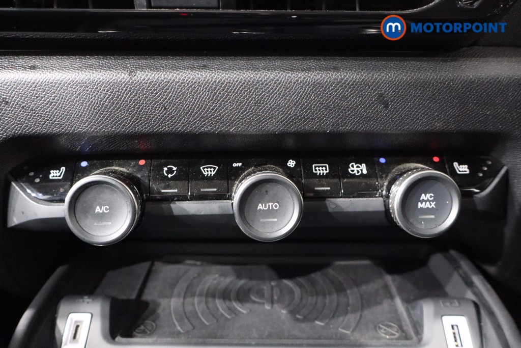 Citroen C4 Shine Plus Automatic Electric Hatchback - Stock Number (1547729) - 13th supplementary image