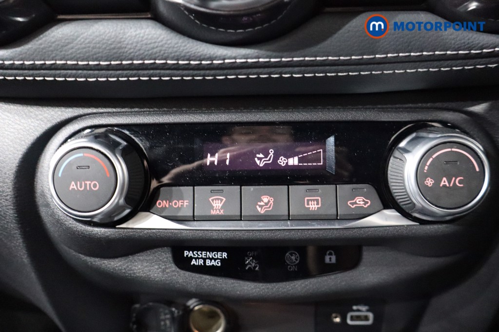 Nissan Juke N-Connecta Automatic Petrol SUV - Stock Number (1547823) - 14th supplementary image
