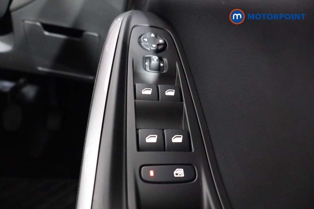 Vauxhall Grandland Ultimate Manual Petrol SUV - Stock Number (1547882) - 17th supplementary image