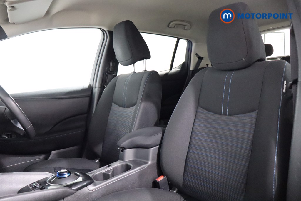 Nissan Leaf N-Connecta Automatic Electric Hatchback - Stock Number (1546812) - 4th supplementary image