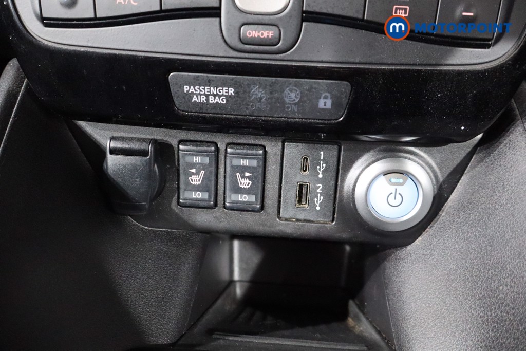 Nissan Leaf N-Connecta Automatic Electric Hatchback - Stock Number (1546812) - 14th supplementary image