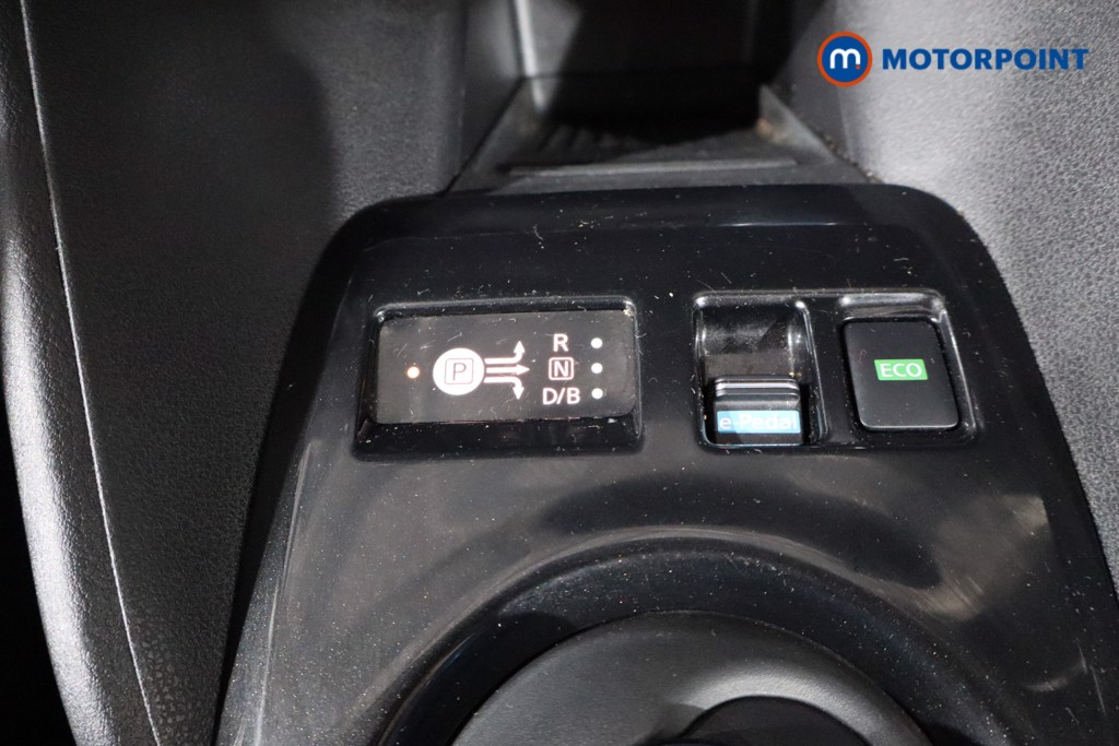 Nissan Leaf N-Connecta Automatic Electric Hatchback - Stock Number (1546812) - 15th supplementary image