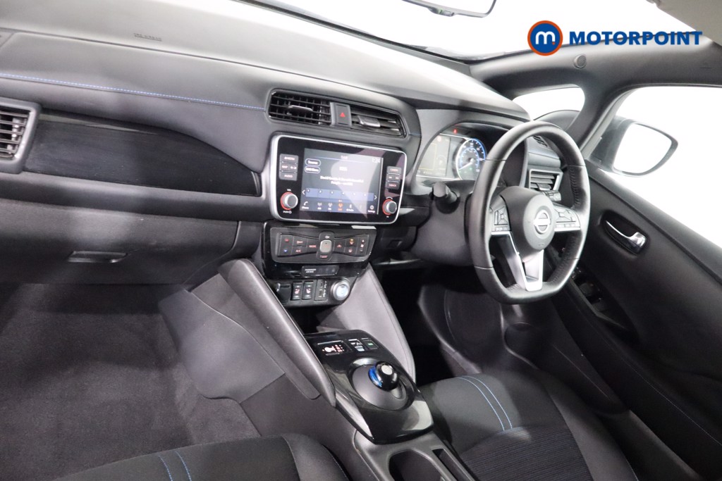 Nissan Leaf N-Connecta Automatic Electric Hatchback - Stock Number (1546812) - 1st supplementary image