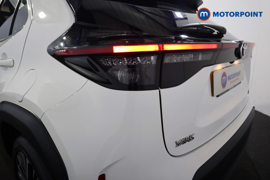 Toyota Yaris Cross Excel Automatic Petrol-Electric Hybrid Estate - Stock Number (1534722) - 21st supplementary image