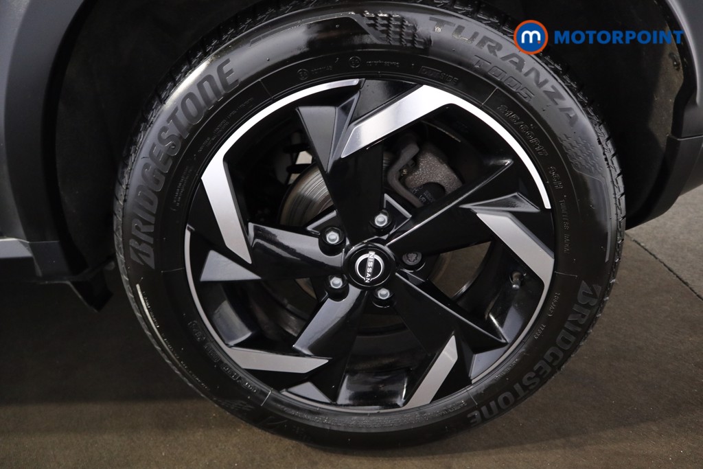 Nissan Juke N-Connecta Automatic Petrol SUV - Stock Number (1536719) - 17th supplementary image