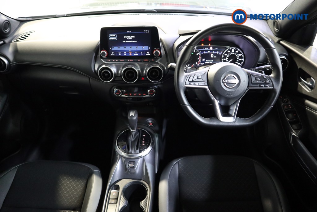 Nissan Juke N-Connecta Automatic Petrol SUV - Stock Number (1536719) - 1st supplementary image