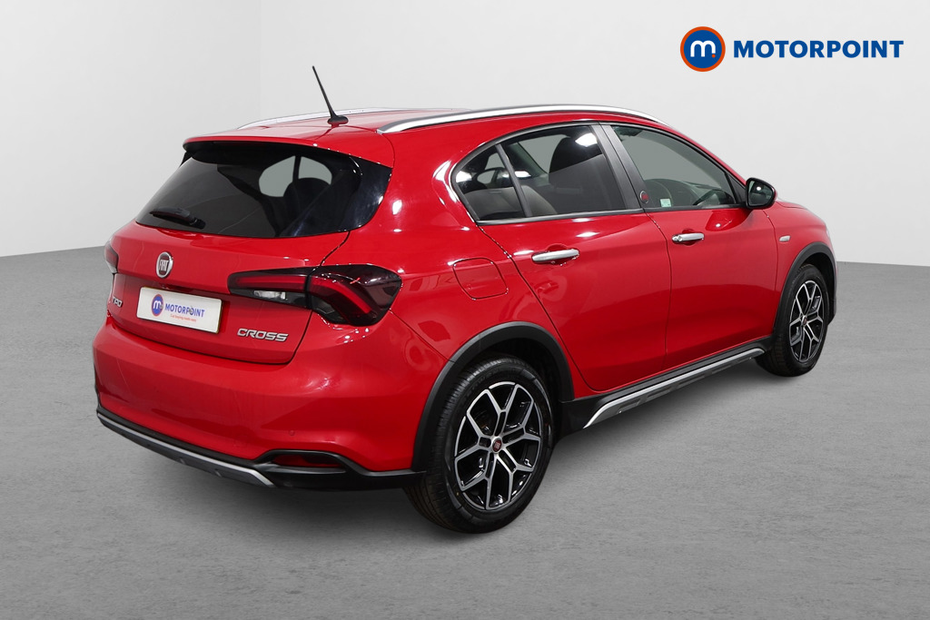 Fiat Tipo Cross RED Manual Petrol Hatchback - Stock Number (1537381) - Drivers side rear corner