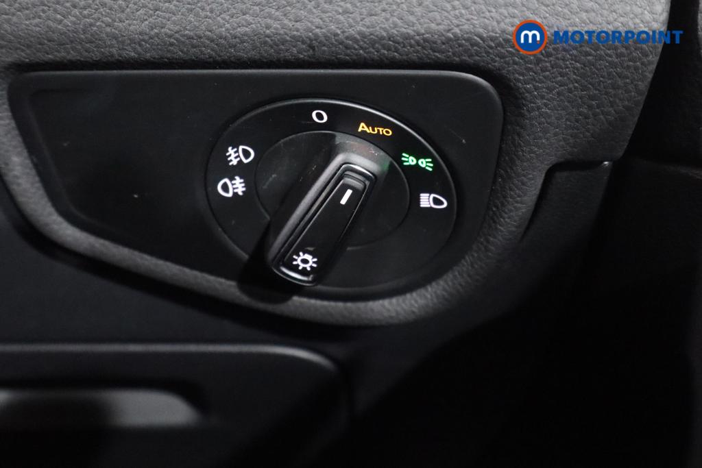 Volkswagen Touran SEL Manual Petrol People Carrier - Stock Number (1541574) - 12th supplementary image