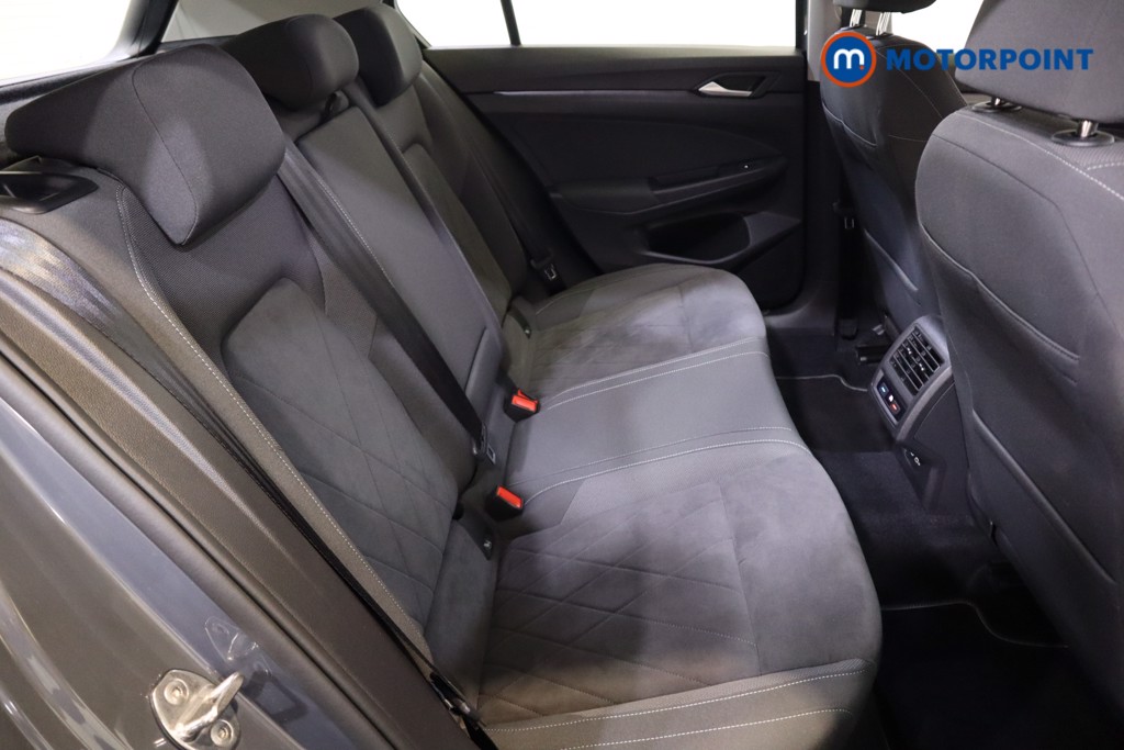Volkswagen Golf Style Manual Petrol Hatchback - Stock Number (1541815) - 7th supplementary image