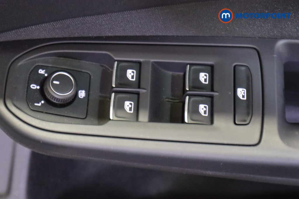 Volkswagen Golf Style Manual Petrol Hatchback - Stock Number (1541815) - 13th supplementary image