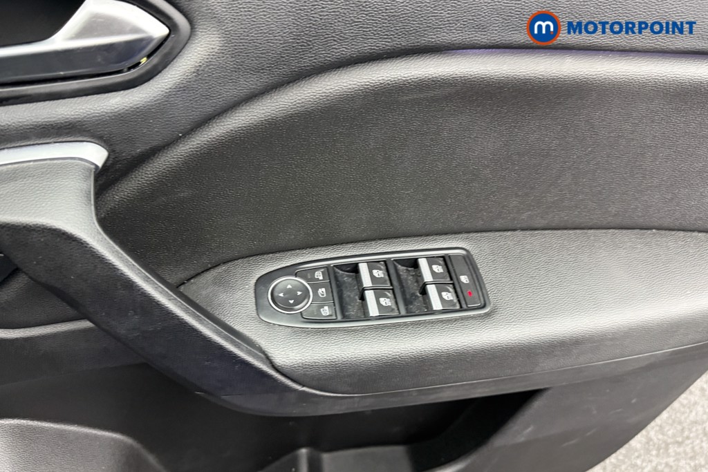 Renault Captur S Edition Automatic Petrol SUV - Stock Number (1542808) - 15th supplementary image