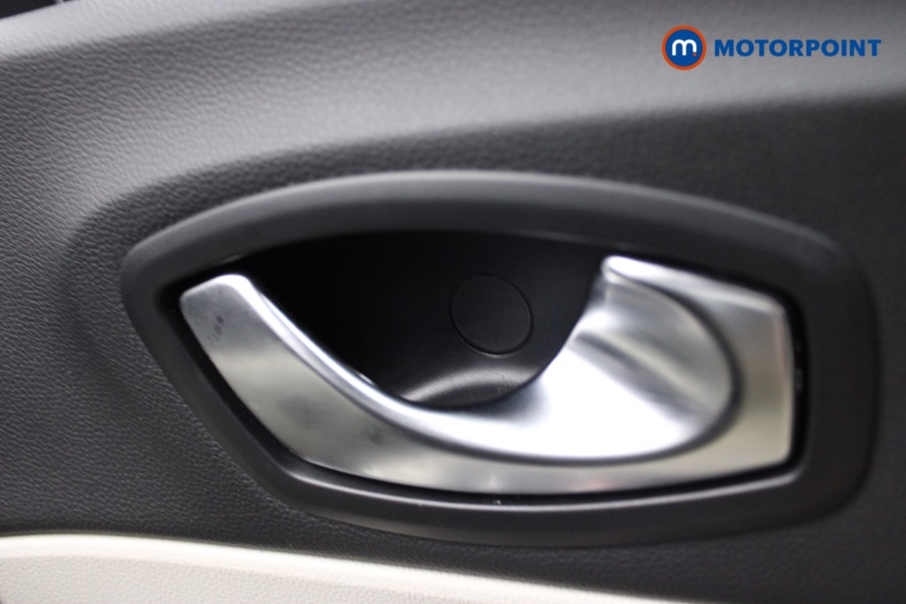 Renault Captur Gt Line Manual Petrol SUV - Stock Number (1543252) - 14th supplementary image