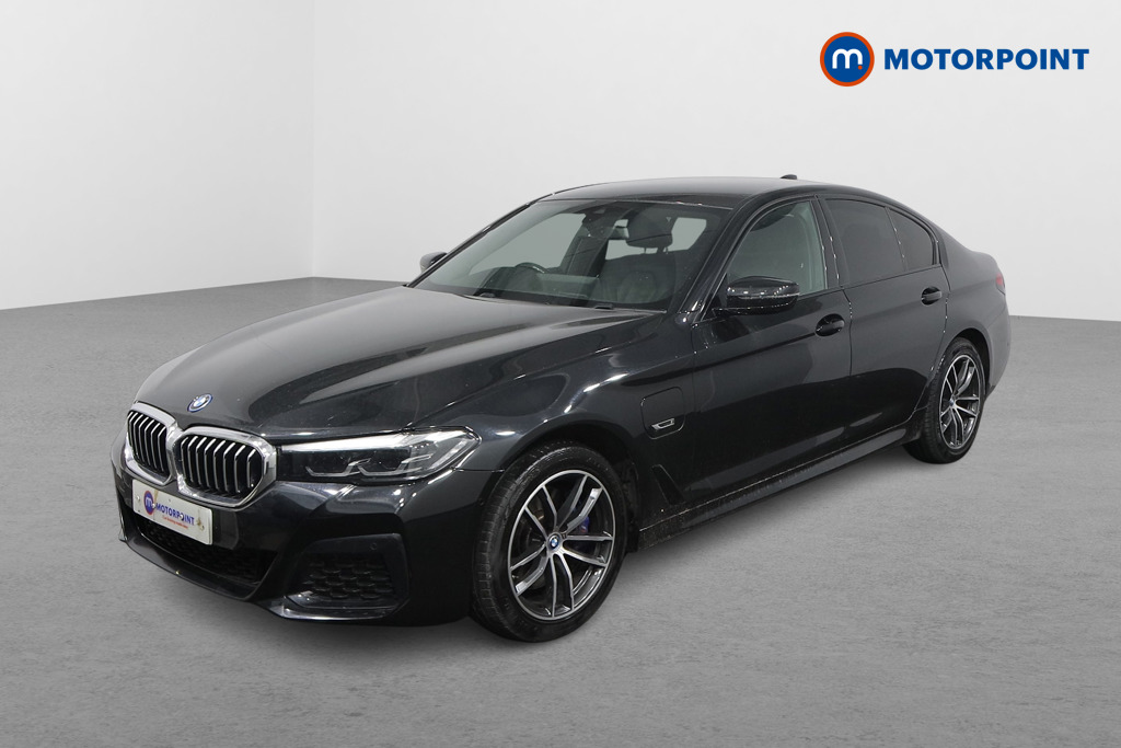 BMW 5 Series M Sport Automatic Petrol Plug-In Hybrid Saloon - Stock Number (1543676) - Passenger side front corner