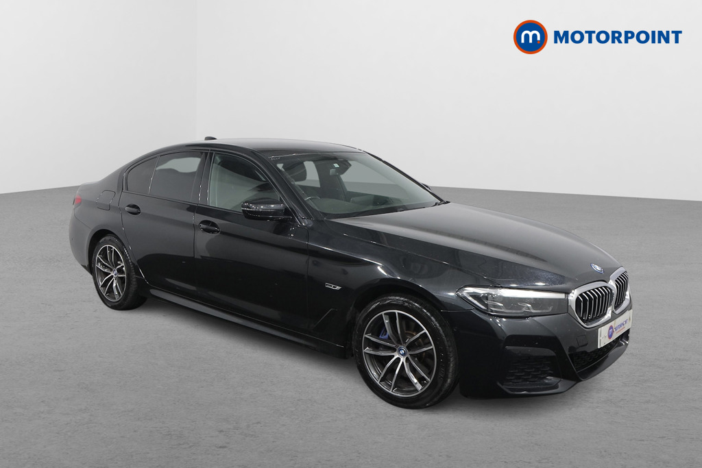 BMW 5 Series M Sport Automatic Petrol Plug-In Hybrid Saloon - Stock Number (1543676) - Drivers side front corner
