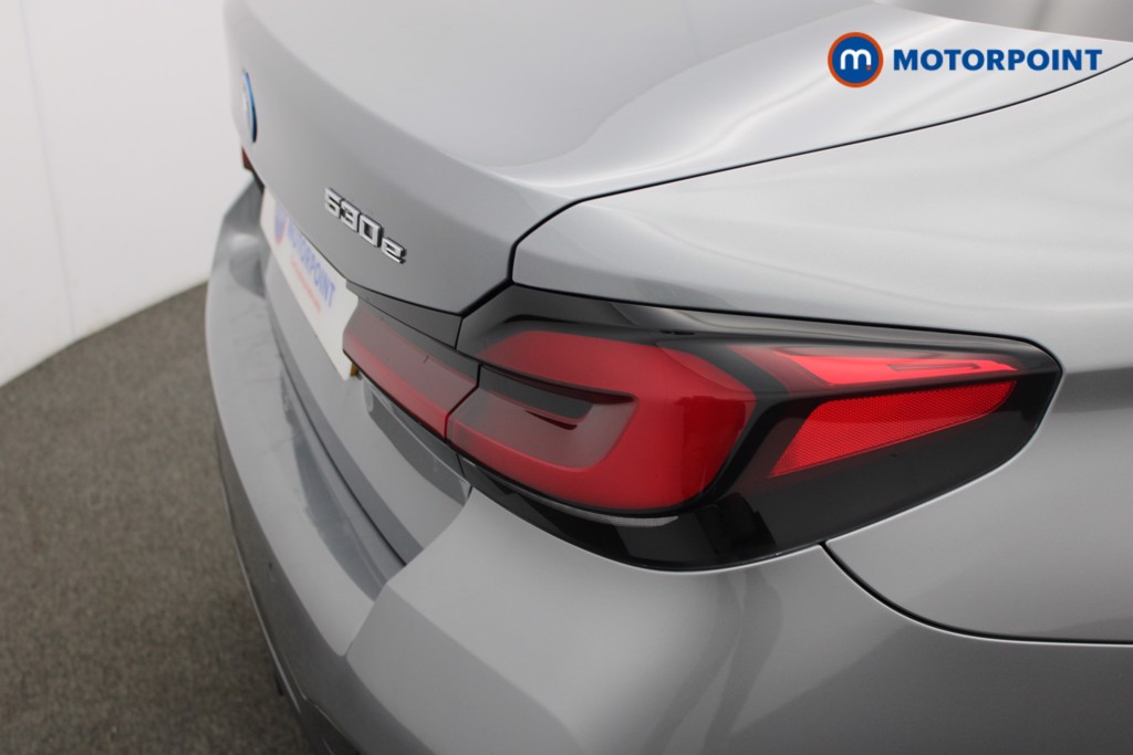 BMW 5 Series M Sport Automatic Petrol Plug-In Hybrid Saloon - Stock Number (1543728) - 23rd supplementary image