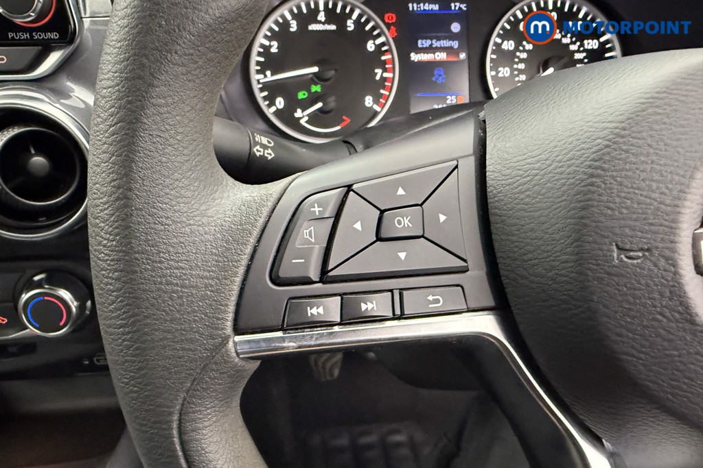 Nissan Juke Acenta Manual Petrol SUV - Stock Number (1543894) - 11th supplementary image
