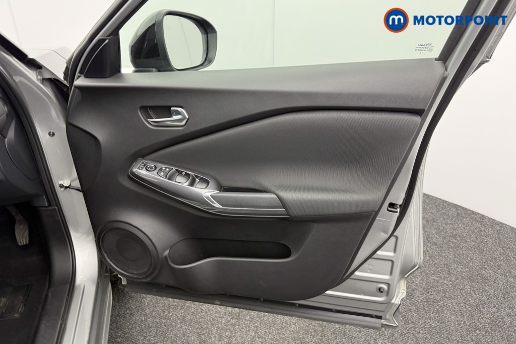 Nissan Juke Acenta Manual Petrol SUV - Stock Number (1543894) - 15th supplementary image