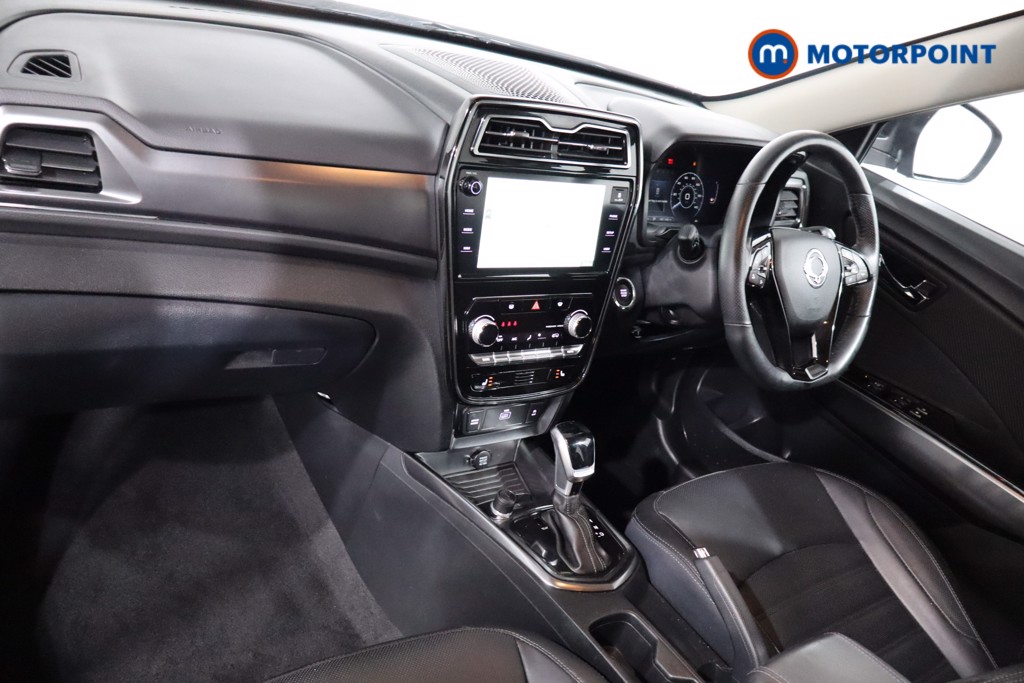 Ssangyong Tivoli Ultimate Automatic Petrol SUV - Stock Number (1543956) - 1st supplementary image