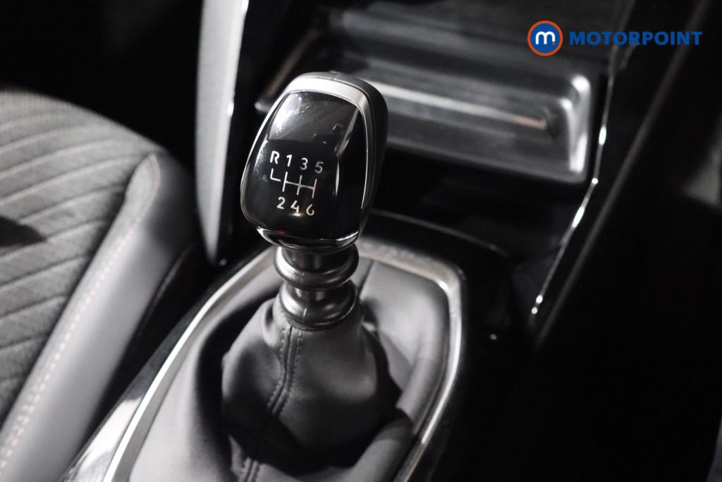 Peugeot 2008 Allure Manual Petrol SUV - Stock Number (1545182) - 5th supplementary image