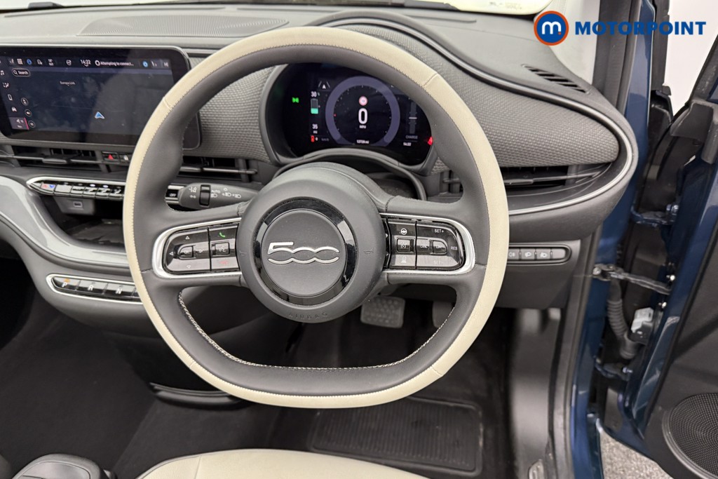 Fiat 500 La Prima Automatic Electric Convertible - Stock Number (1545452) - 3rd supplementary image