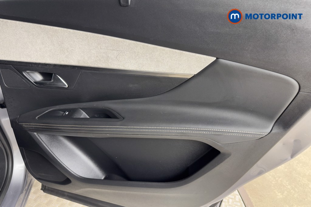 Peugeot 5008 GT Manual Diesel SUV - Stock Number (1545668) - 17th supplementary image