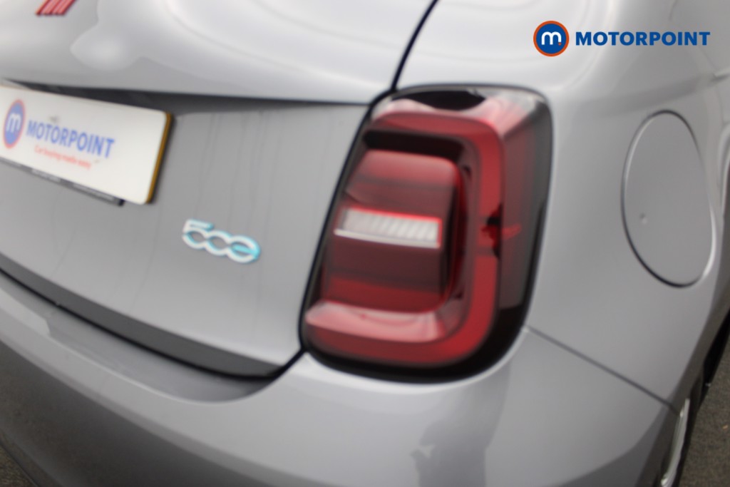 Fiat 500 RED Automatic Electric Hatchback - Stock Number (1545746) - 21st supplementary image