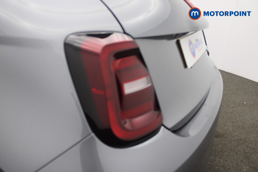 Fiat 500 RED Automatic Electric Hatchback - Stock Number (1545746) - 24th supplementary image