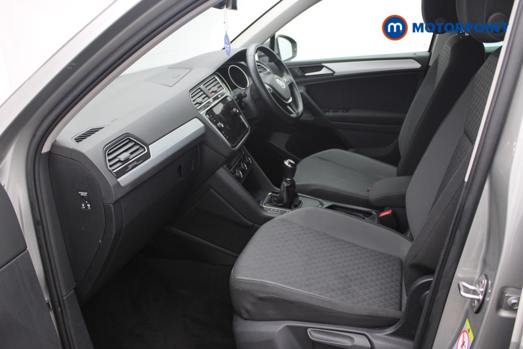 Volkswagen Tiguan Se Nav Manual Petrol SUV - Stock Number (1545981) - 1st supplementary image