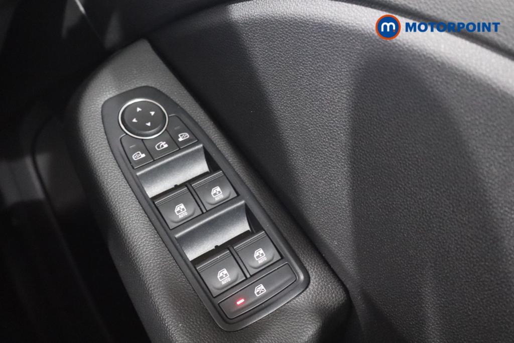 Renault Clio Evolution Manual Petrol Hatchback - Stock Number (1546239) - 11th supplementary image