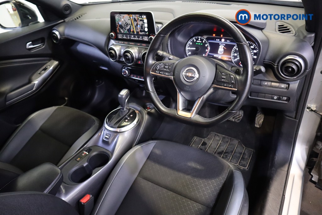 Nissan Juke N-Connecta Automatic Petrol SUV - Stock Number (1546246) - 2nd supplementary image