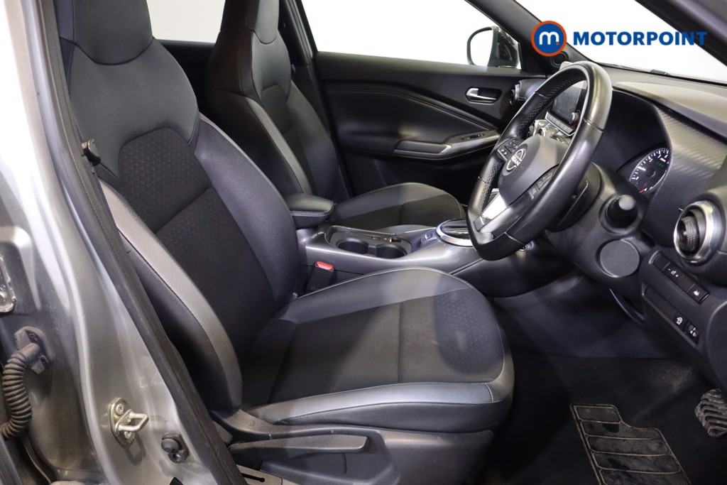 Nissan Juke N-Connecta Automatic Petrol SUV - Stock Number (1546246) - 9th supplementary image