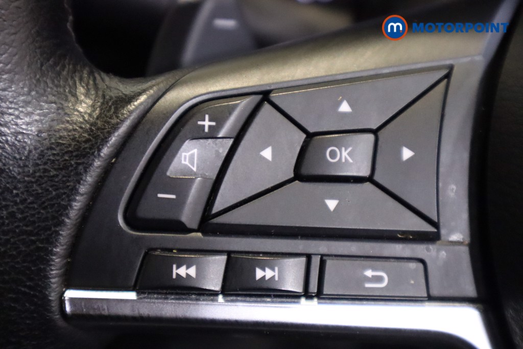 Nissan Juke N-Connecta Automatic Petrol SUV - Stock Number (1546246) - 18th supplementary image