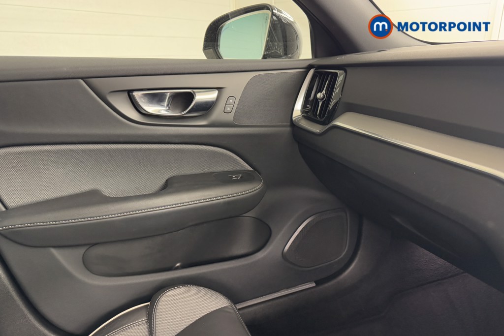Volvo V60 Plus Automatic Petrol Estate - Stock Number (1546495) - 12th supplementary image