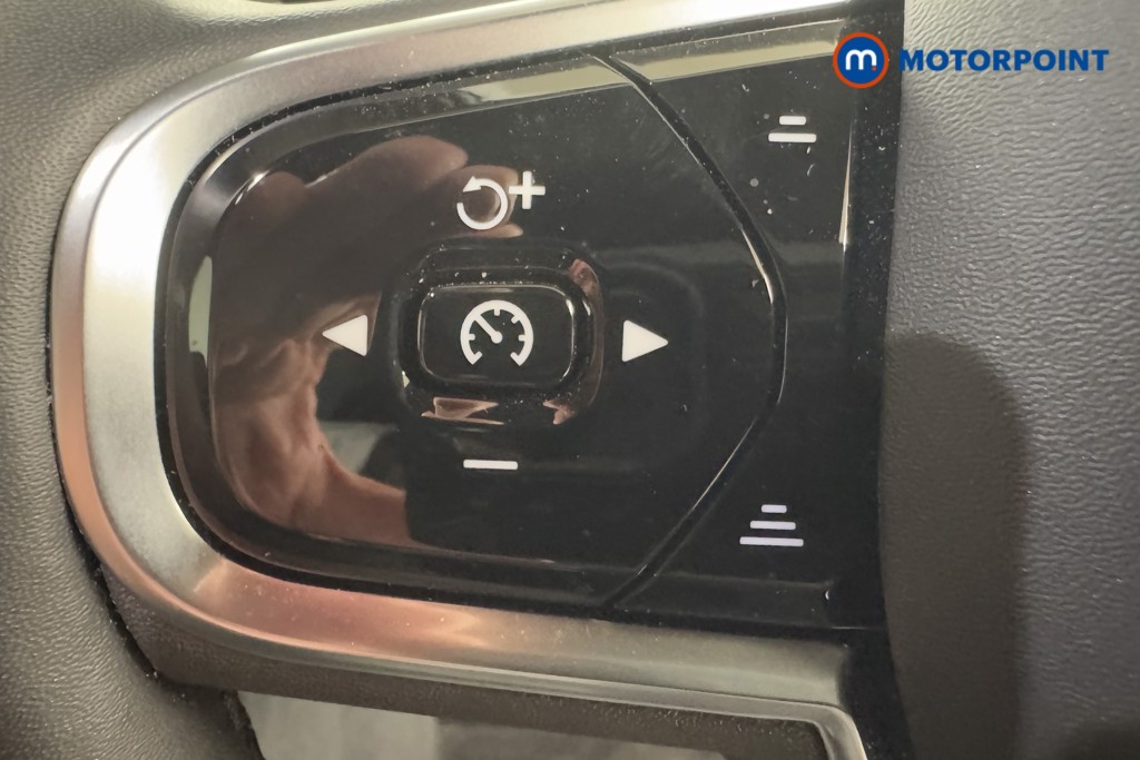 Volvo V60 Plus Automatic Petrol Estate - Stock Number (1546495) - 13th supplementary image