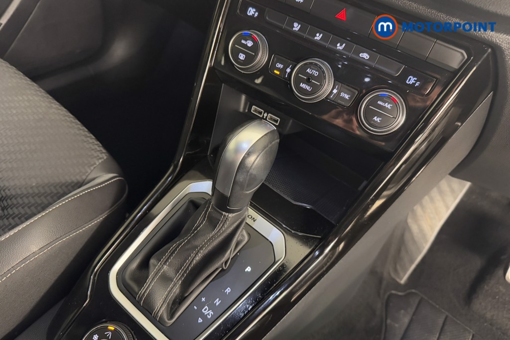 Volkswagen T-Roc R Automatic Petrol SUV - Stock Number (1546909) - 11th supplementary image