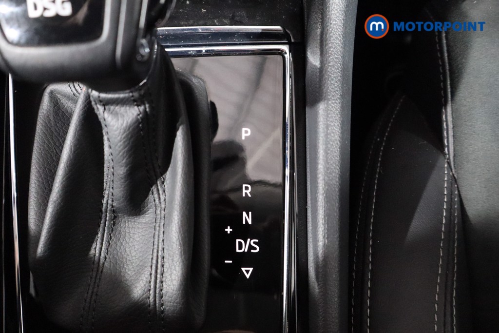 Skoda Karoq Se L Automatic Petrol SUV - Stock Number (1546918) - 15th supplementary image
