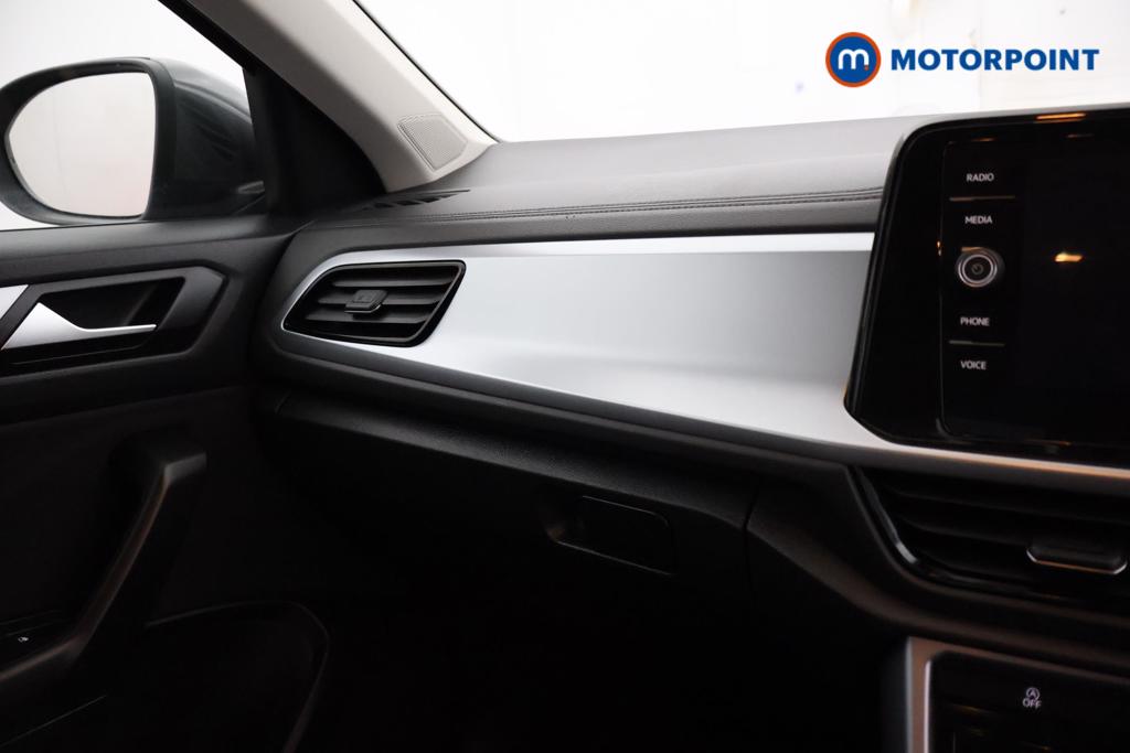 Volkswagen T-Roc Life Manual Petrol SUV - Stock Number (1546957) - 7th supplementary image