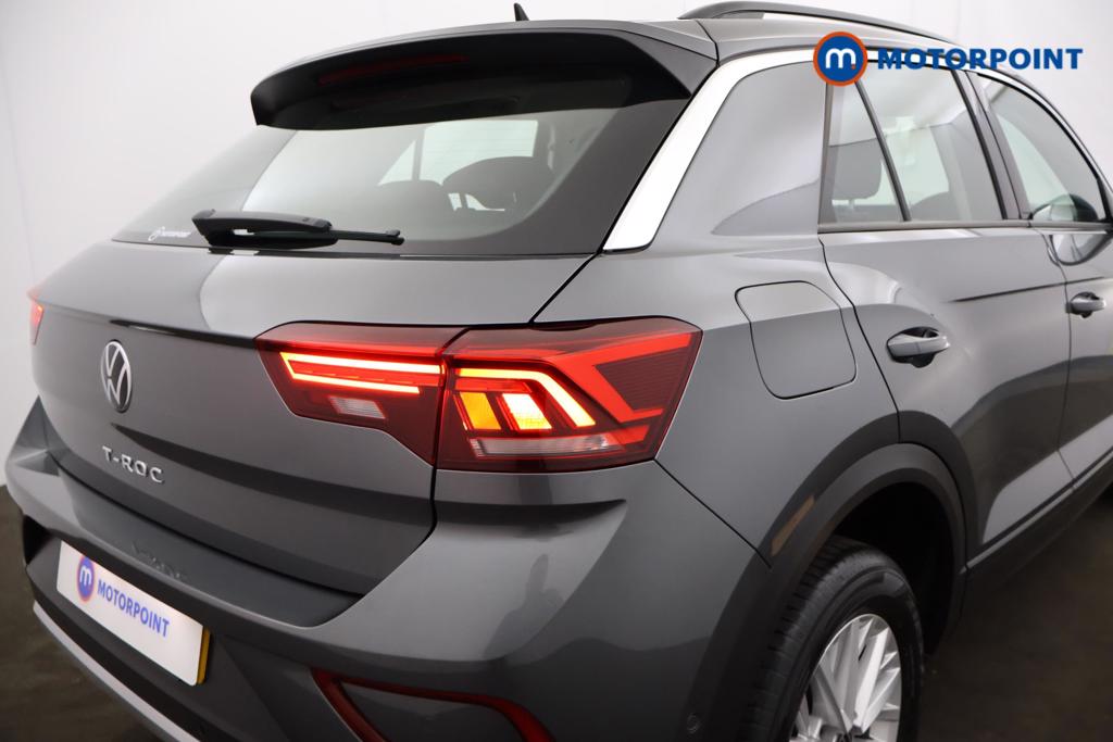 Volkswagen T-Roc Life Manual Petrol SUV - Stock Number (1546957) - 16th supplementary image