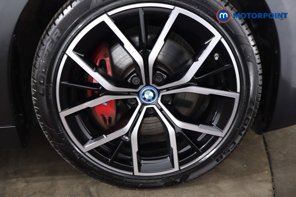 BMW 5 Series M Sport Automatic Petrol Plug-In Hybrid Estate - Stock Number (1546964) - 11th supplementary image