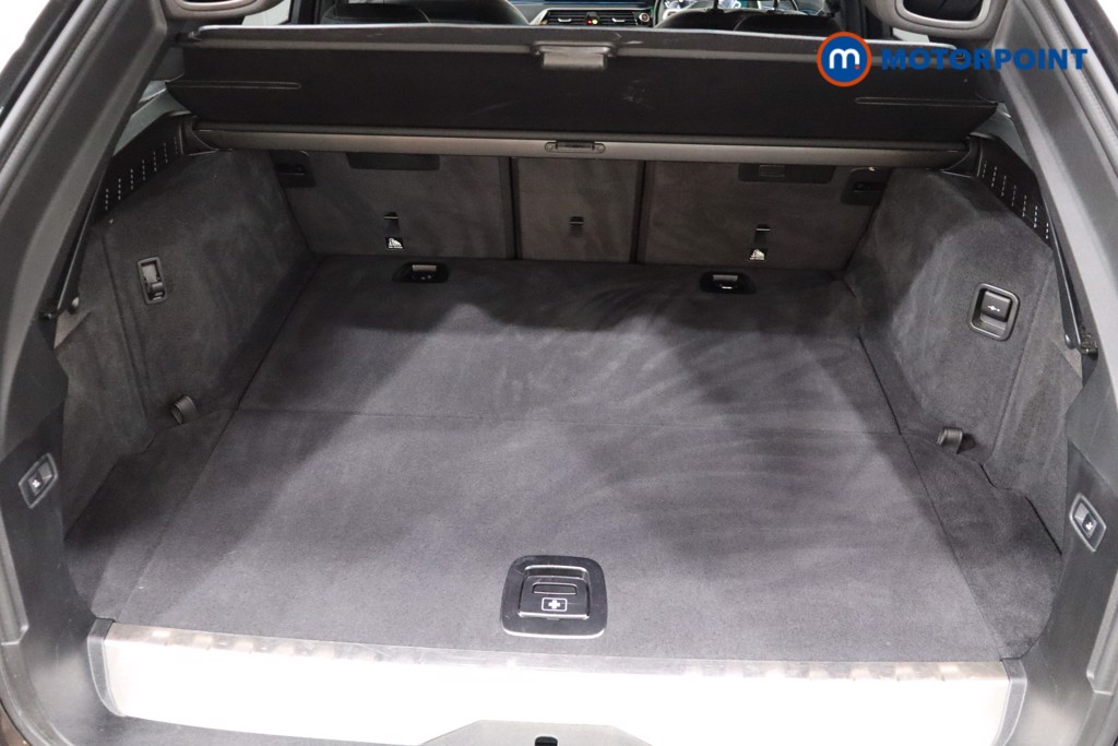 BMW 5 Series M Sport Automatic Petrol Plug-In Hybrid Estate - Stock Number (1546964) - 33rd supplementary image