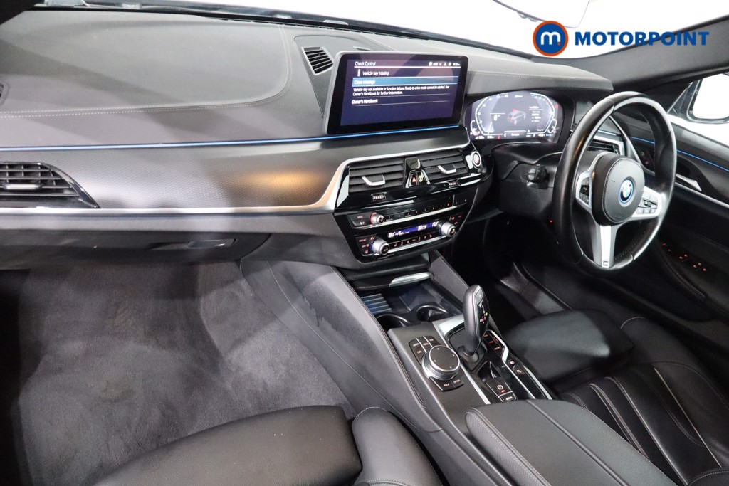 BMW 5 Series M Sport Automatic Petrol Plug-In Hybrid Estate - Stock Number (1546964) - 1st supplementary image