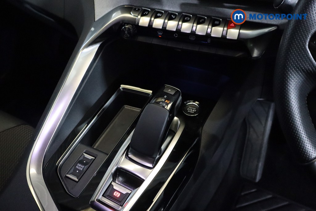 Peugeot 3008 GT Automatic Petrol Plug-In Hybrid SUV - Stock Number (1547001) - 4th supplementary image