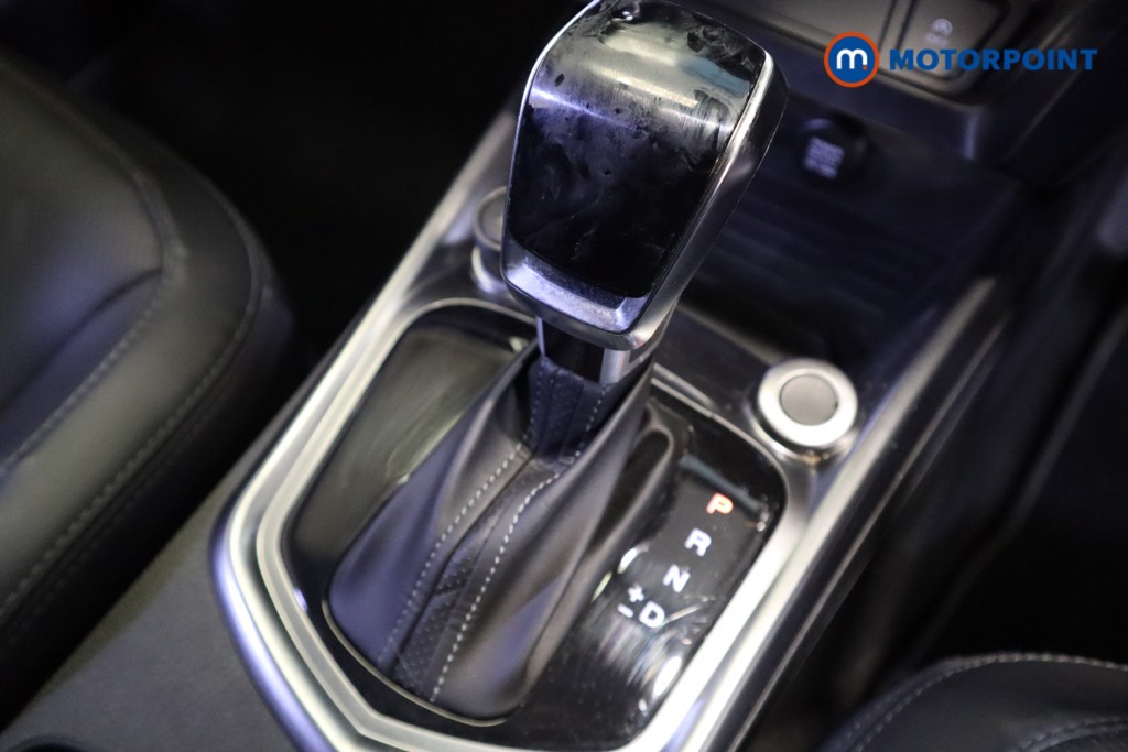 Ssangyong Tivoli Ultimate Automatic Petrol SUV - Stock Number (1547748) - 5th supplementary image