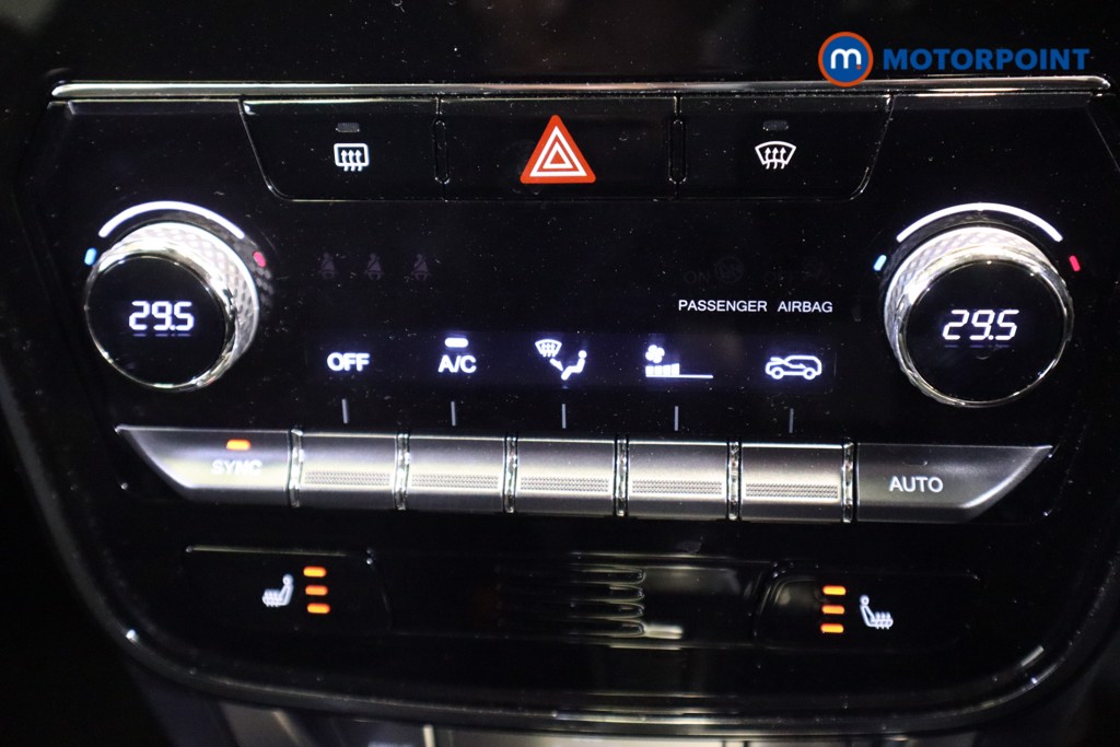 Ssangyong Tivoli Ultimate Automatic Petrol SUV - Stock Number (1547748) - 19th supplementary image