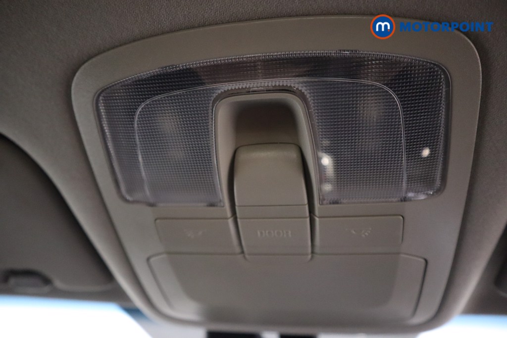 Ssangyong Tivoli Ultimate Automatic Petrol SUV - Stock Number (1547748) - 23rd supplementary image