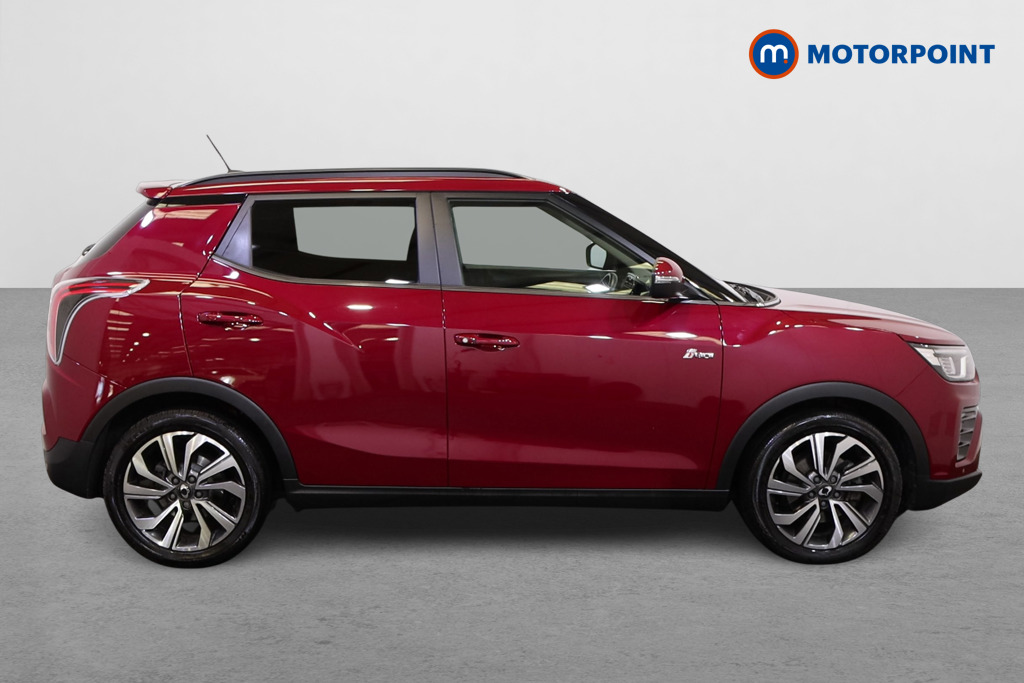 Ssangyong Tivoli Ultimate Automatic Petrol SUV - Stock Number (1547748) - Drivers side