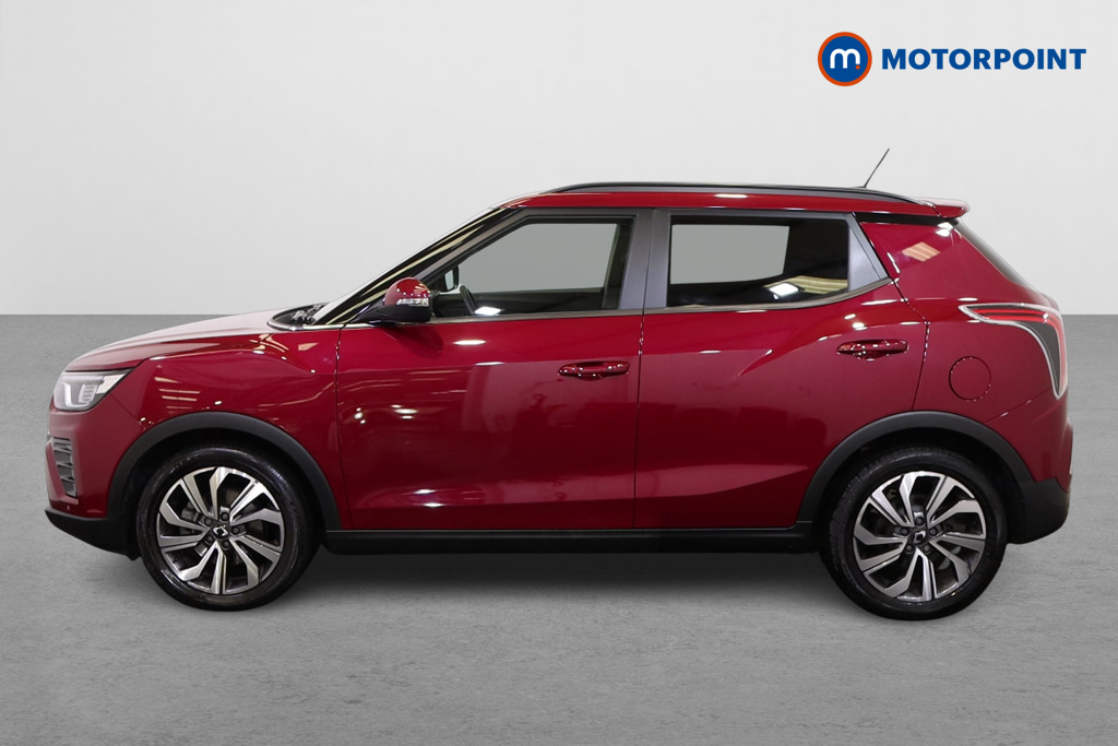 Ssangyong Tivoli Ultimate Automatic Petrol SUV - Stock Number (1547748) - Passenger side
