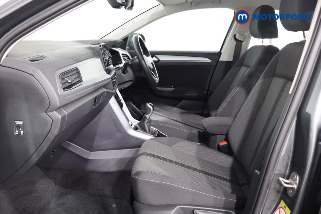 Volkswagen T-Roc Life Manual Petrol SUV - Stock Number (1549226) - 4th supplementary image