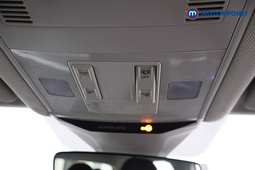 Volkswagen T-Roc Life Manual Petrol SUV - Stock Number (1549226) - 21st supplementary image